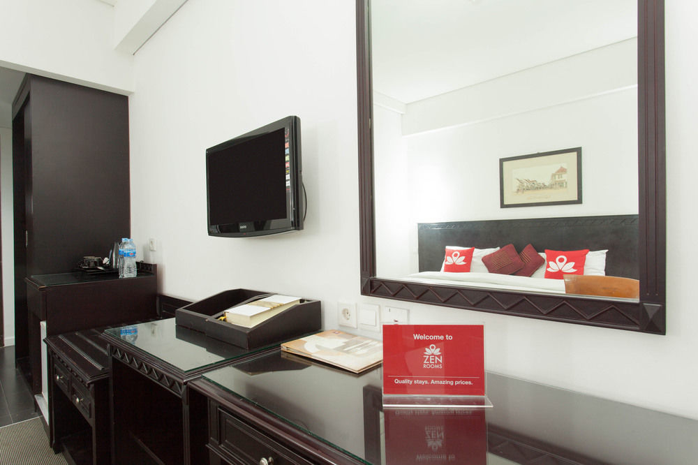 Zen Premium Menteng Syariah Джакарта Экстерьер фото