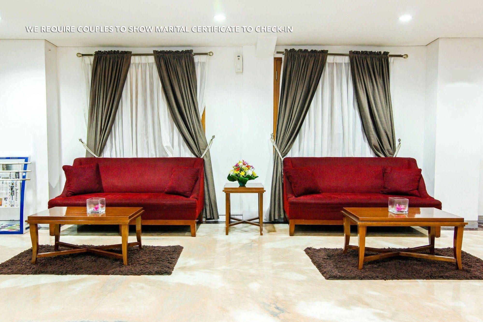 Zen Premium Menteng Syariah Джакарта Экстерьер фото
