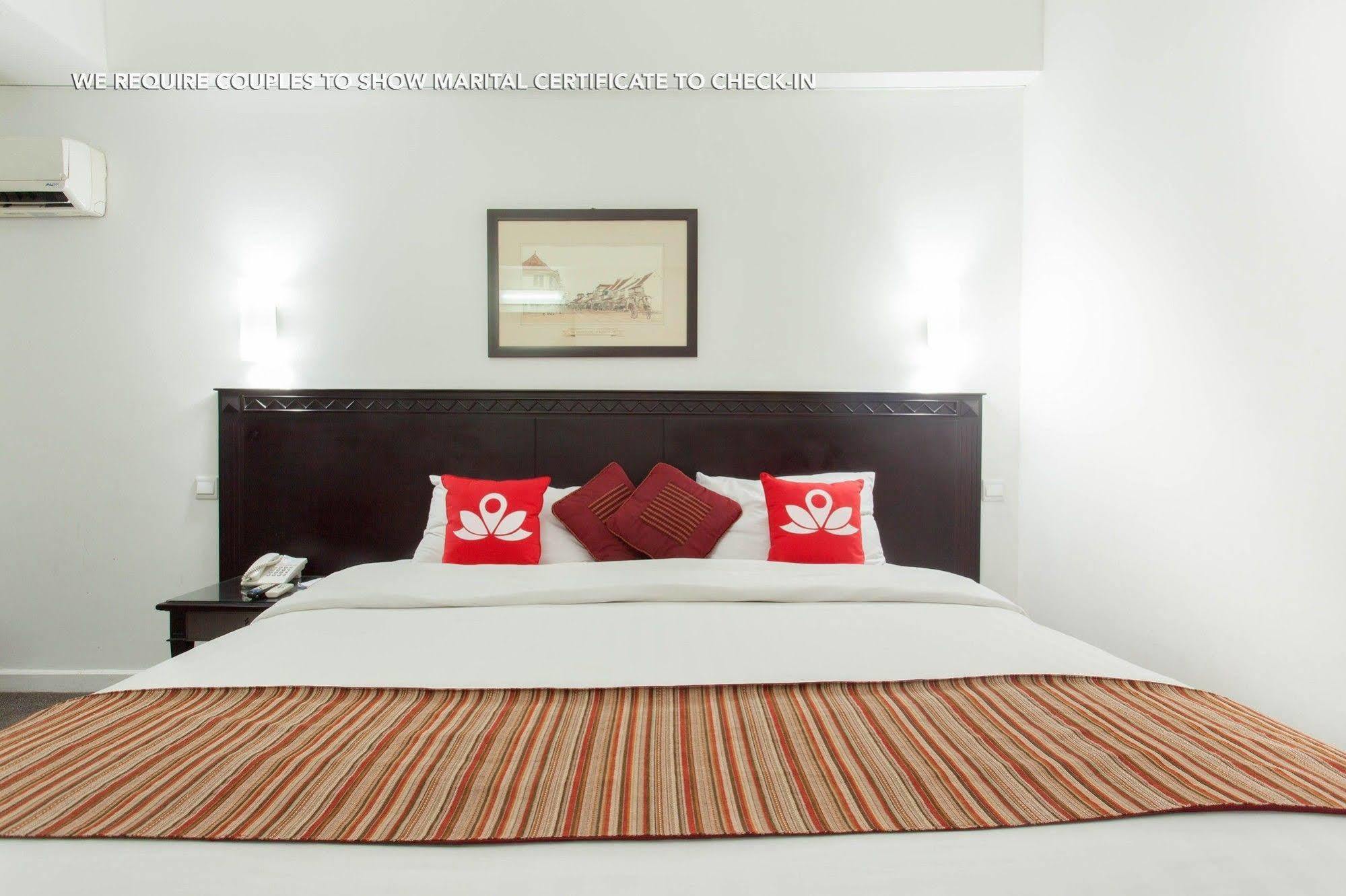 Zen Premium Menteng Syariah Джакарта Экстерьер фото
