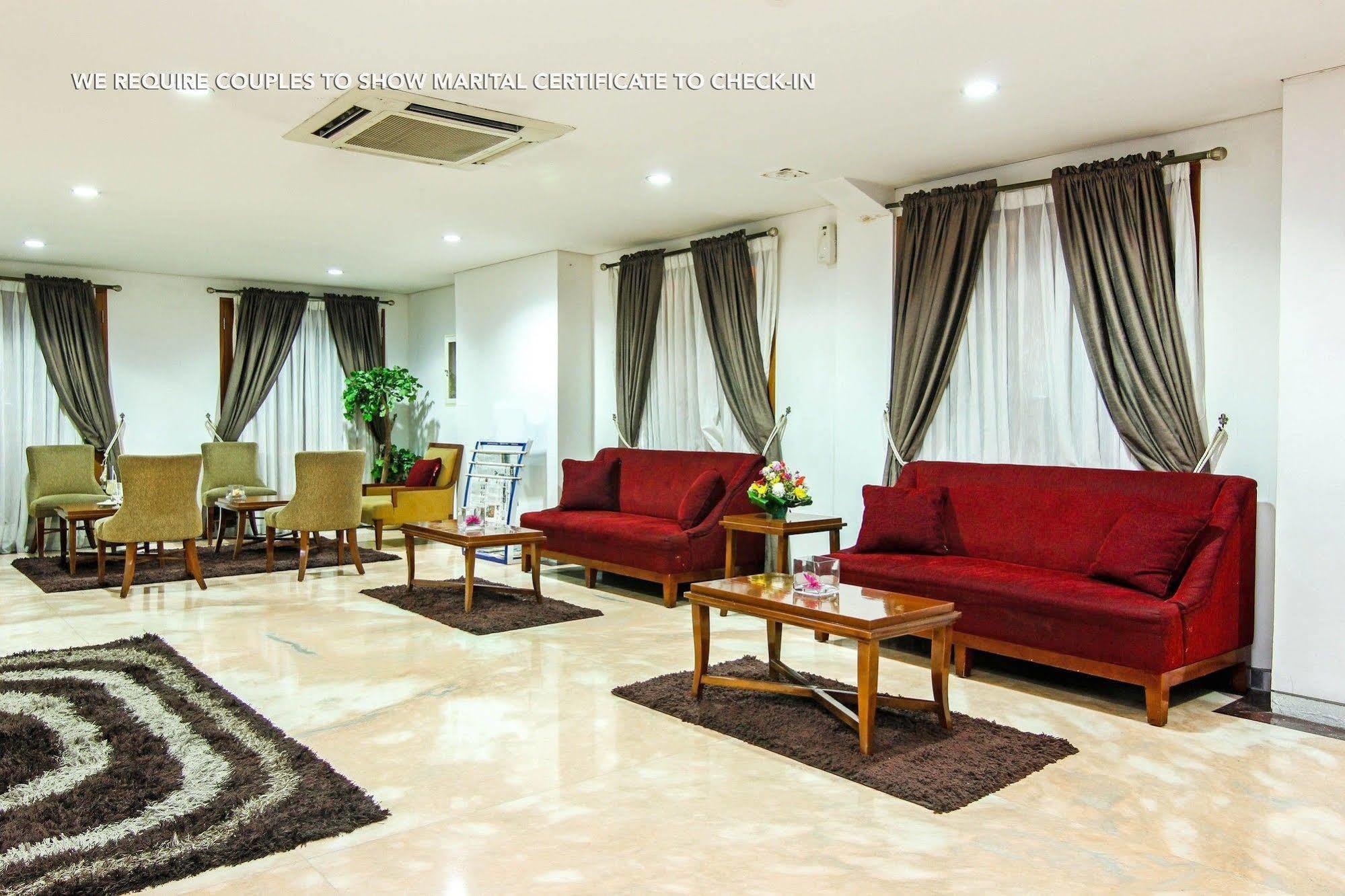 Zen Premium Menteng Syariah Джакарта Экстерьер фото
