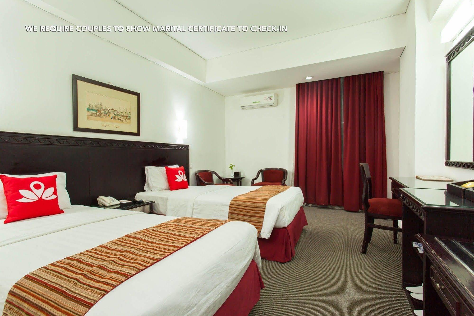 Zen Premium Menteng Syariah Джакарта Экстерьер фото